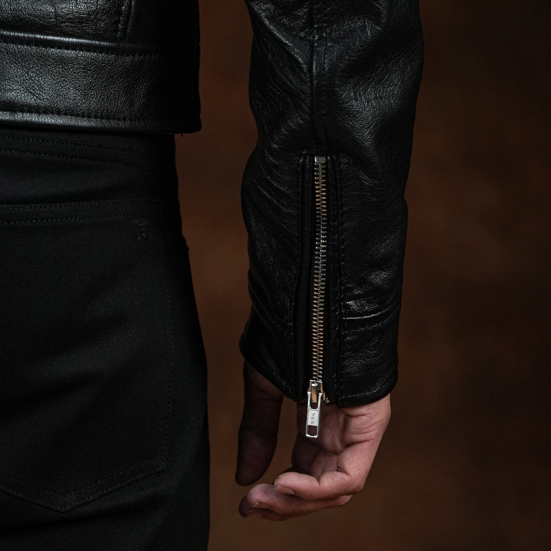 Johnny Jacket (Raven Black)