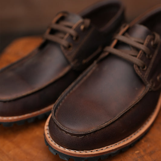 Voyager Boat Shoes ( Vintage Brown ) 231 CRS