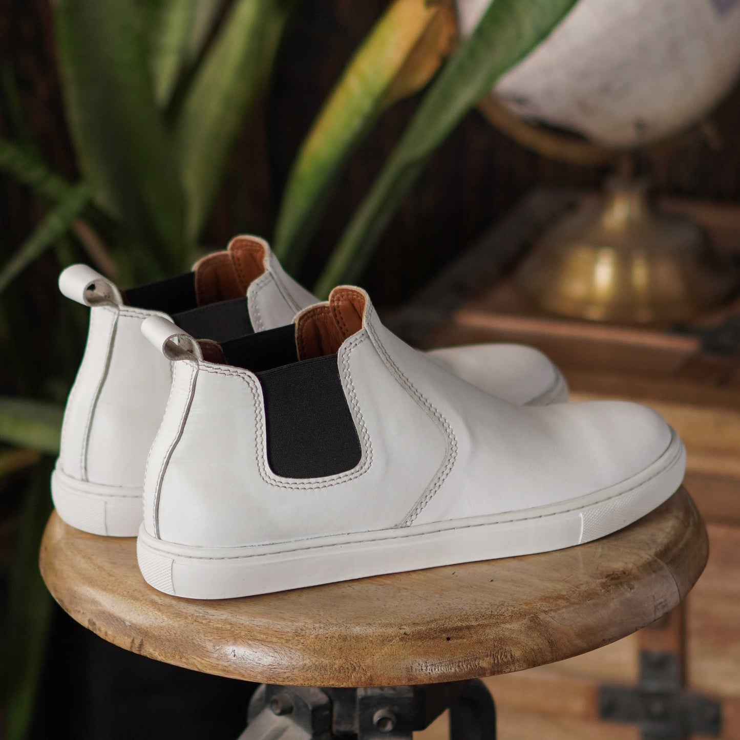 Chelsea Sneakers (Pearl white)