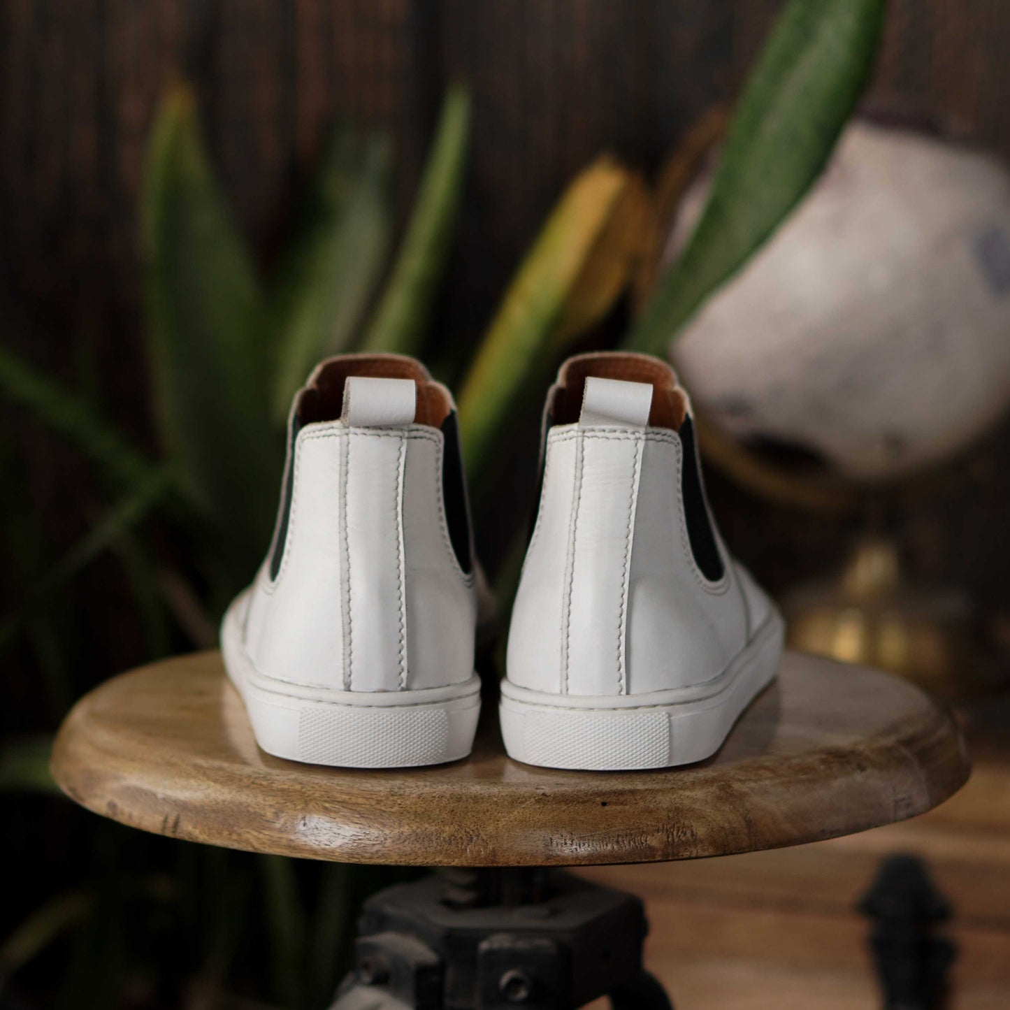 Chelsea Sneakers (Pearl white)