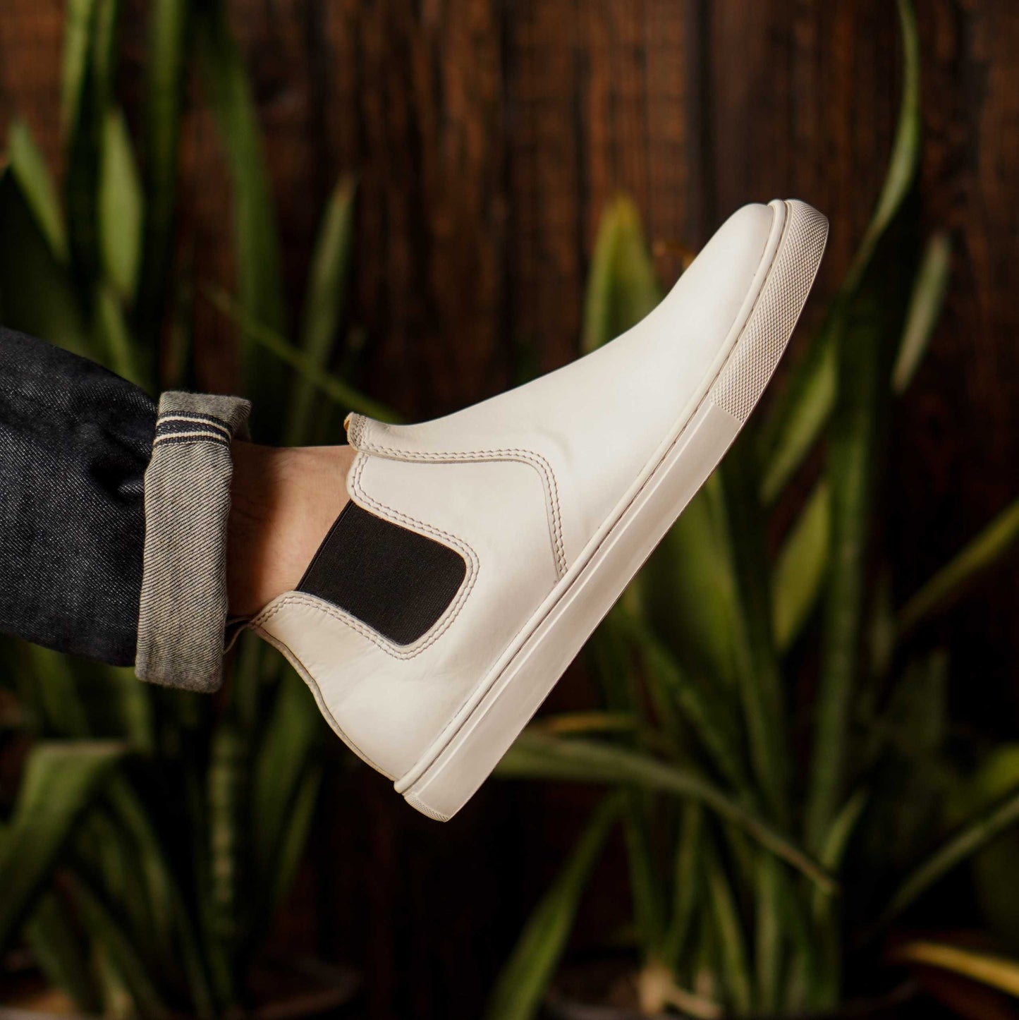 Chelsea Sneakers (Pearl white)