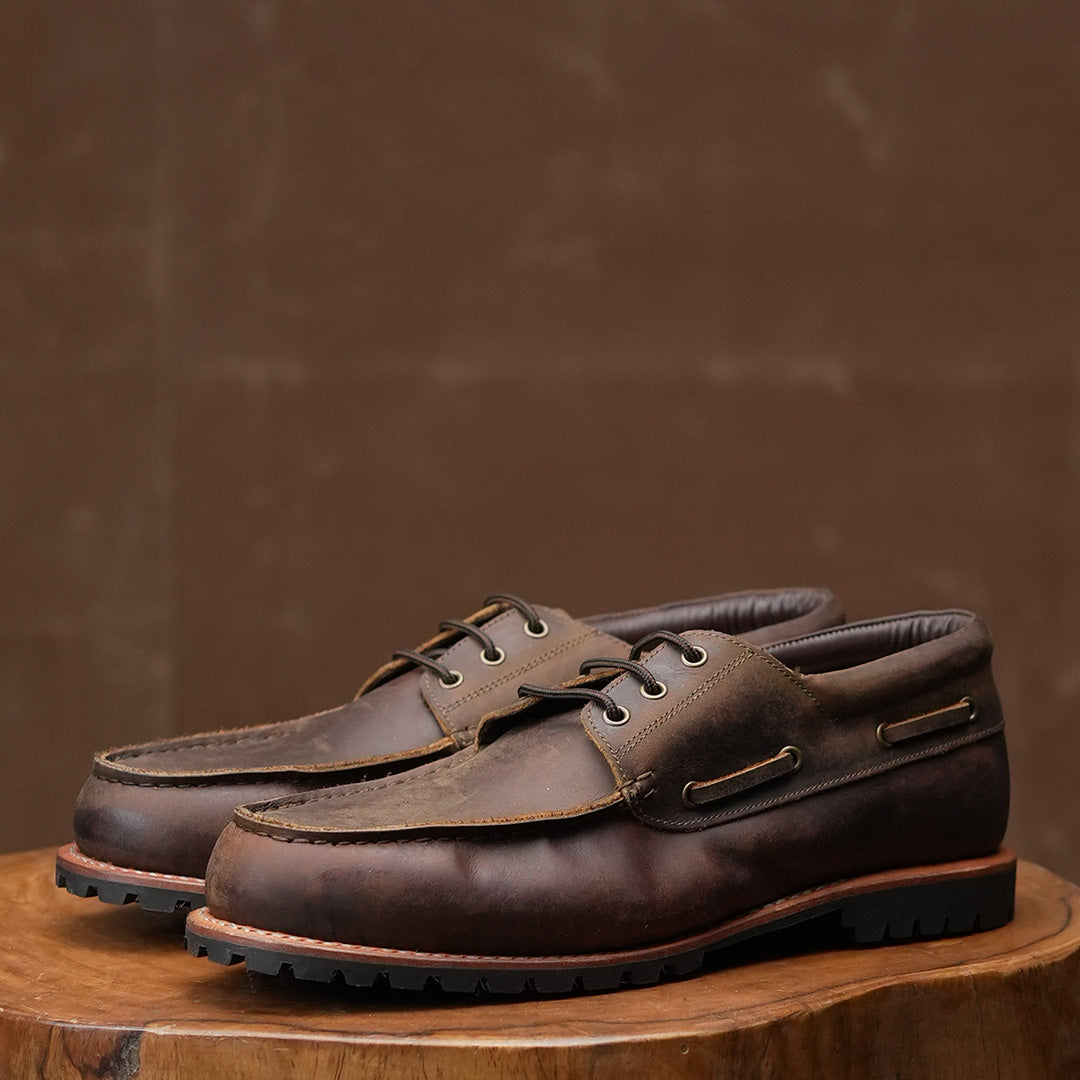 Voyager Boat Shoes ( Vintage Brown ) 313 CRS