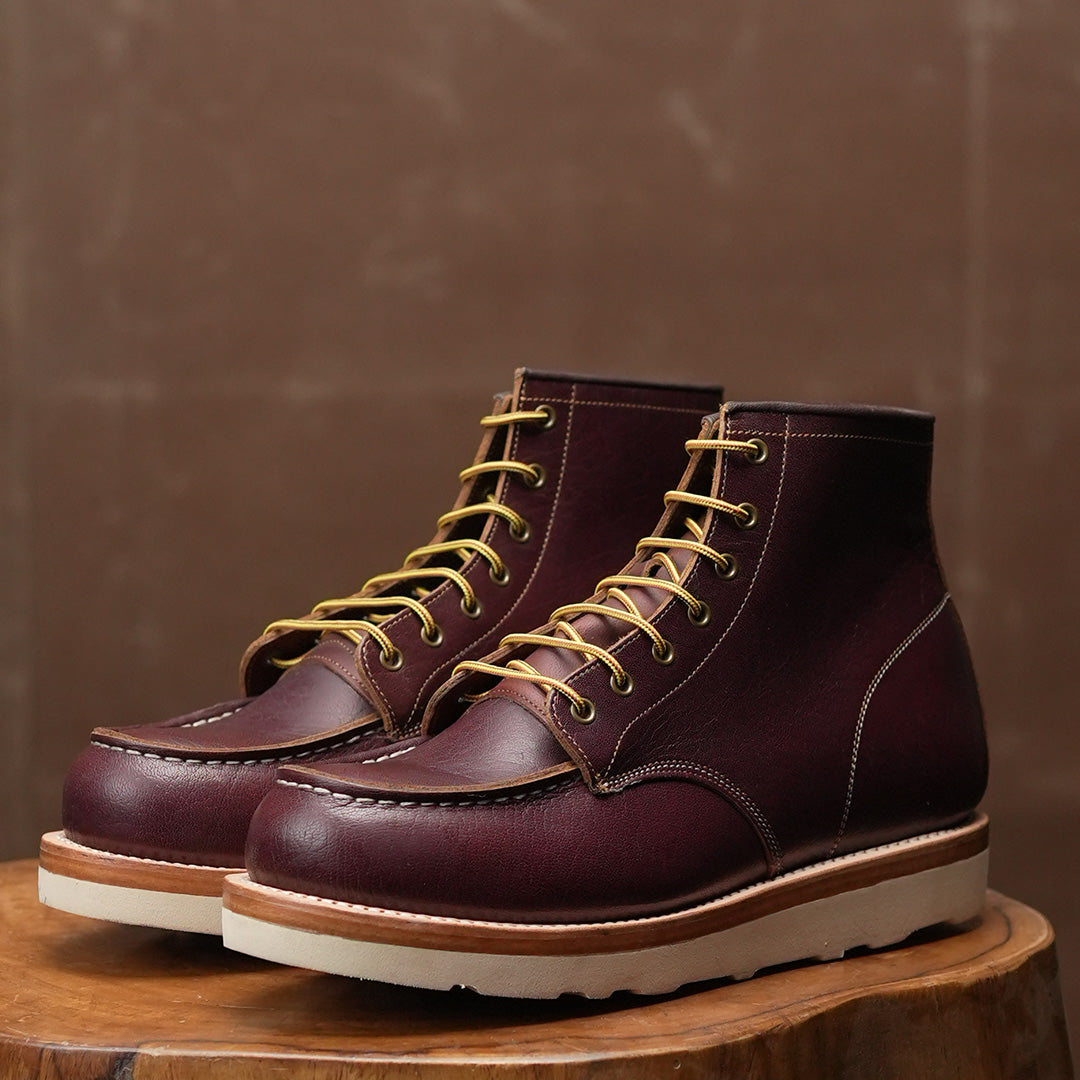 Moc Toe Boots ( Saddle Tan ) 426 CRS