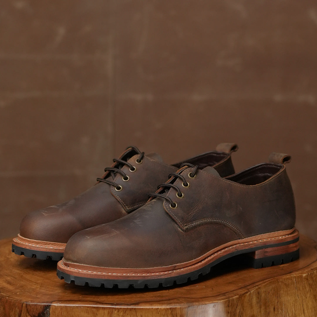 Task Shoes ( Vintage Brown ) 533 CRS