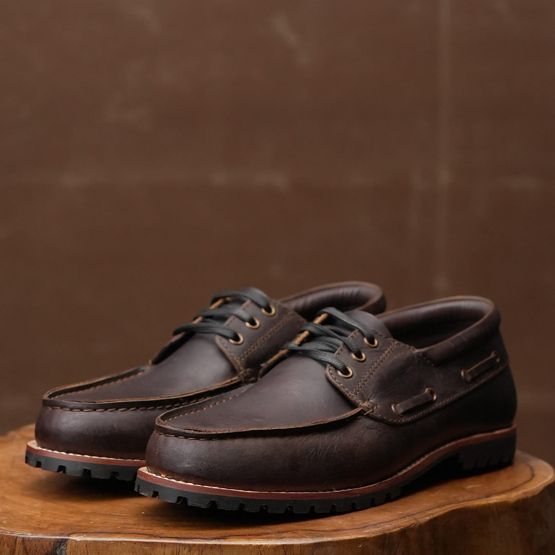 Voyager Boat Shoes ( Vintage Brown ) 489 CRS