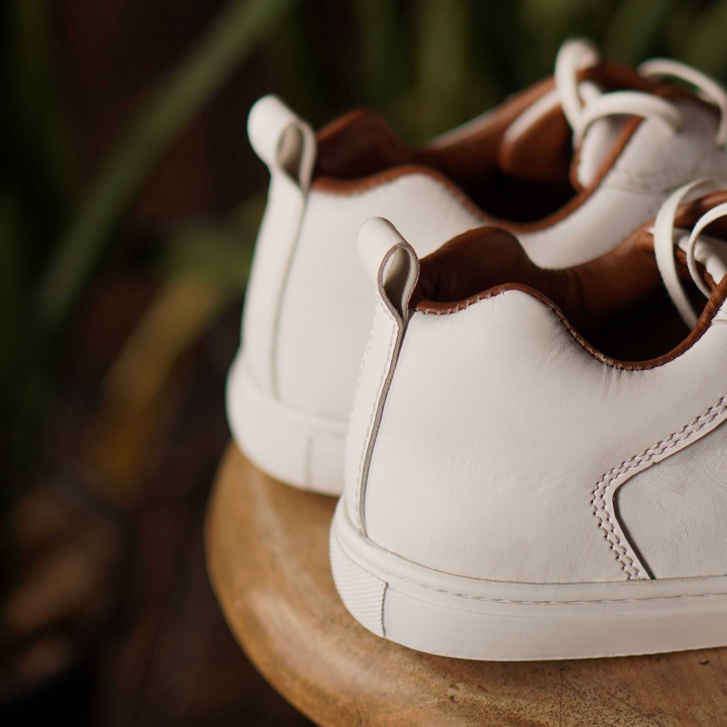 Brooklyn Low Top Sneakers (Pearl White)