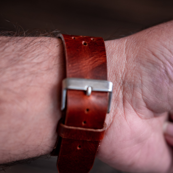 Artisan Apple Watch Leather Strap (Saddle Tan)