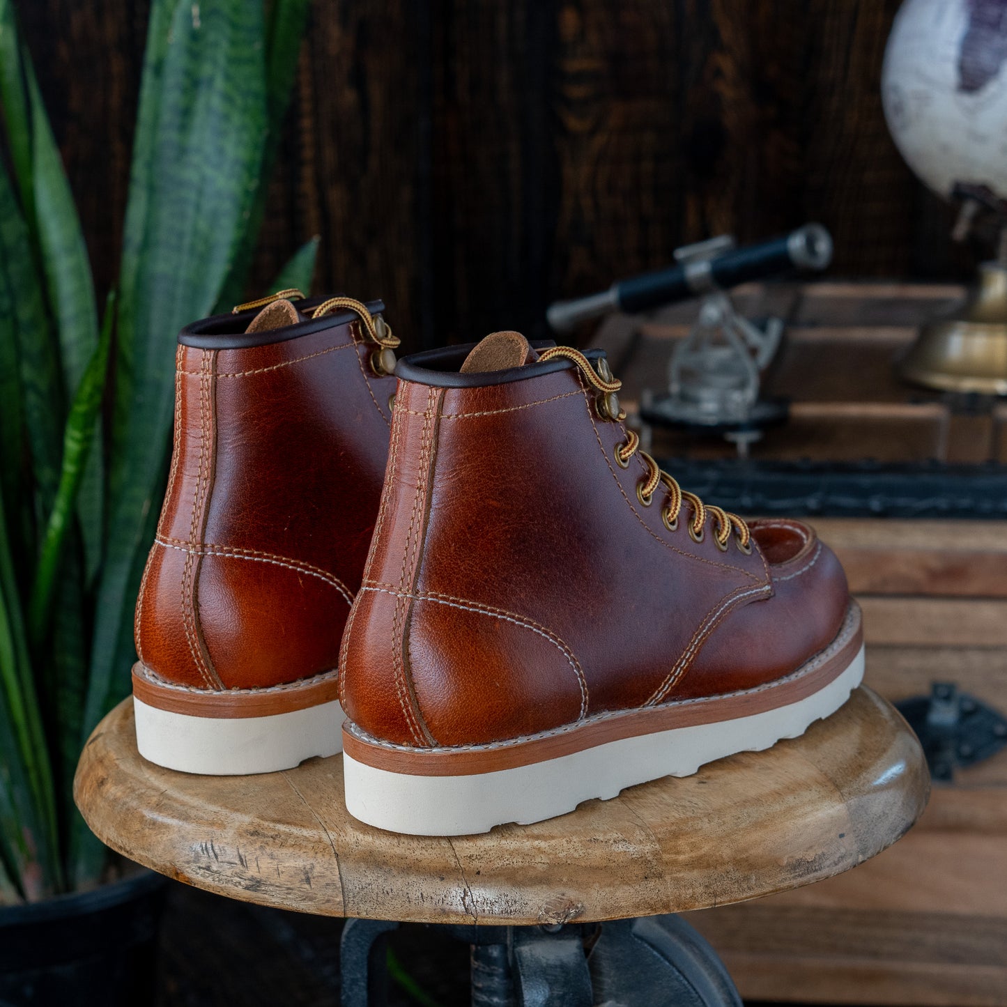 Women Moc-Toe Leather boots (Saddle Tan) Goodyear Welted