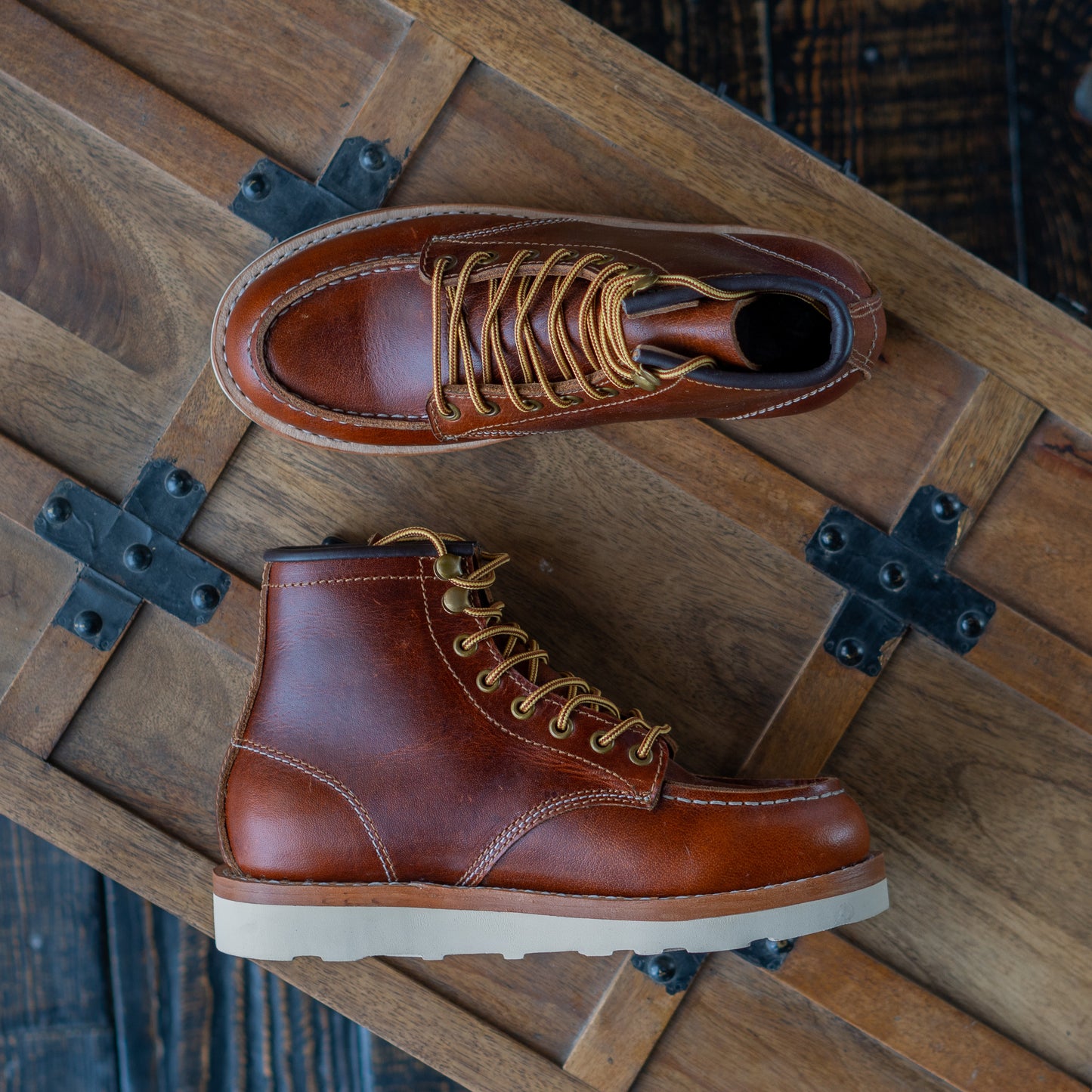 Women Moc-Toe Leather boots (Saddle Tan) Goodyear Welted