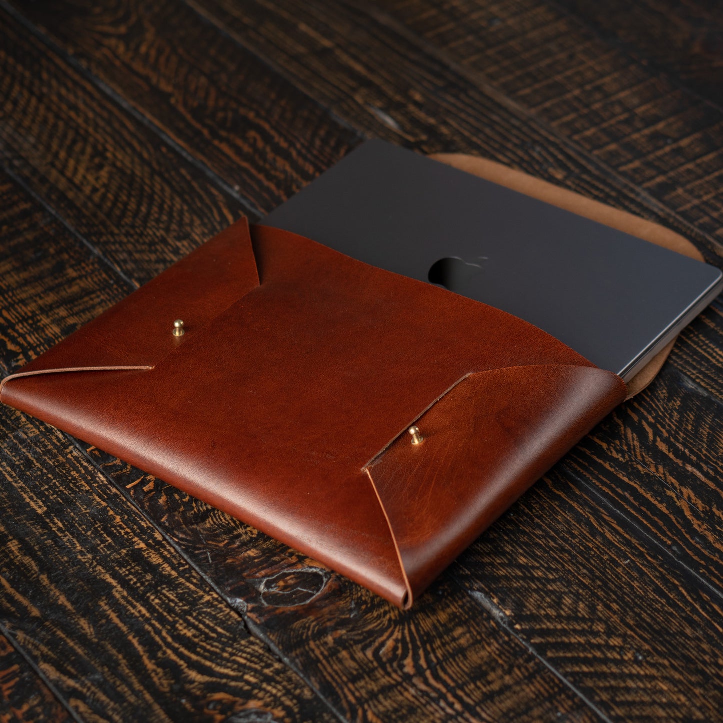 Minimal Laptop Sleeve (Saddle Tan)