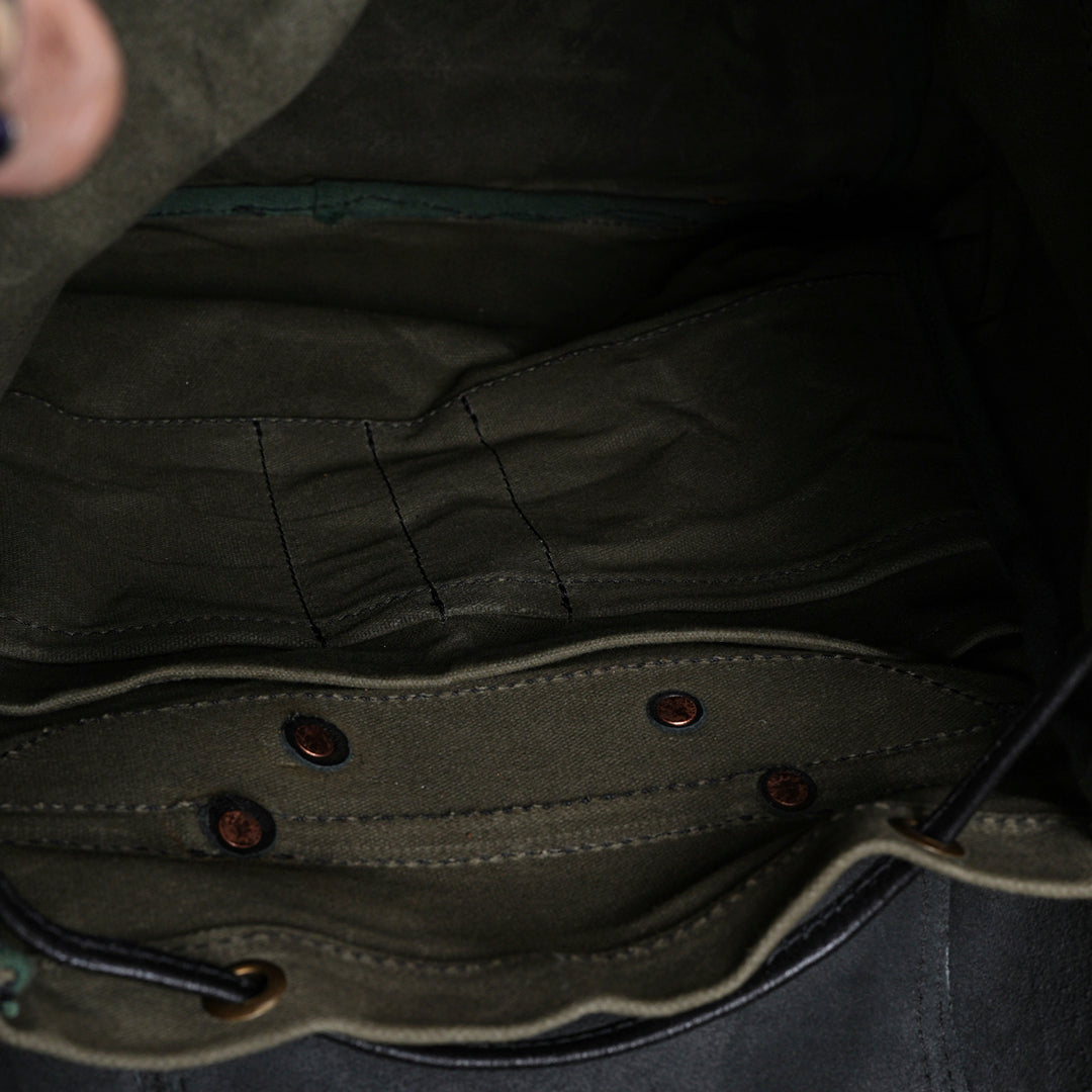 Jungle Rucksack (Forest Green x Raven Black)