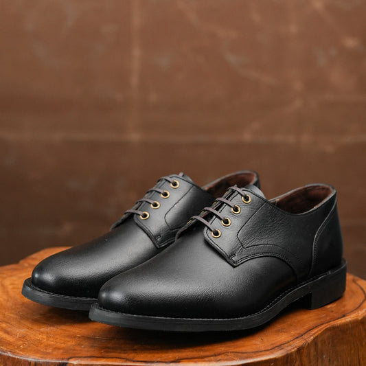 Craft Boondocker Shoes (Raven Black) Goodyear Welted STC