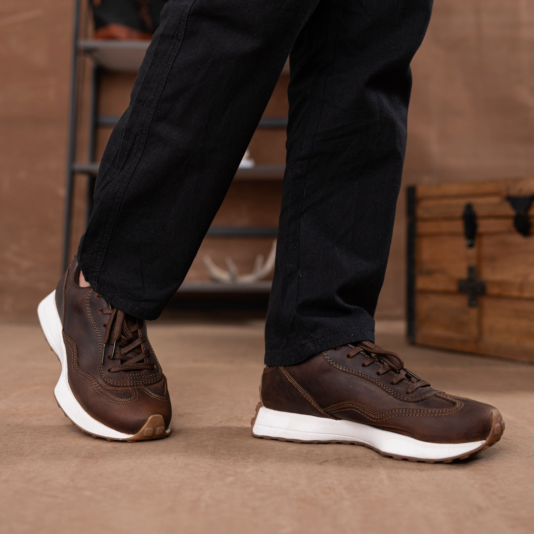 Classic Retro Leather Sneakers (Vintage Brown With White Sole)