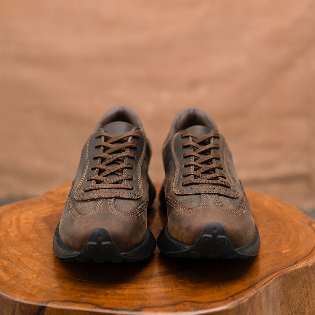Classic Retro Leather Sneakers (Vintage Brown With Black Sole)