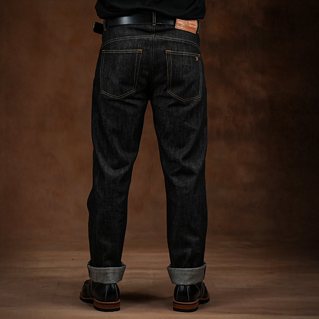 Five Pocket Ghost Black 13 Oz Selvedge Denim For Men (True Straight)