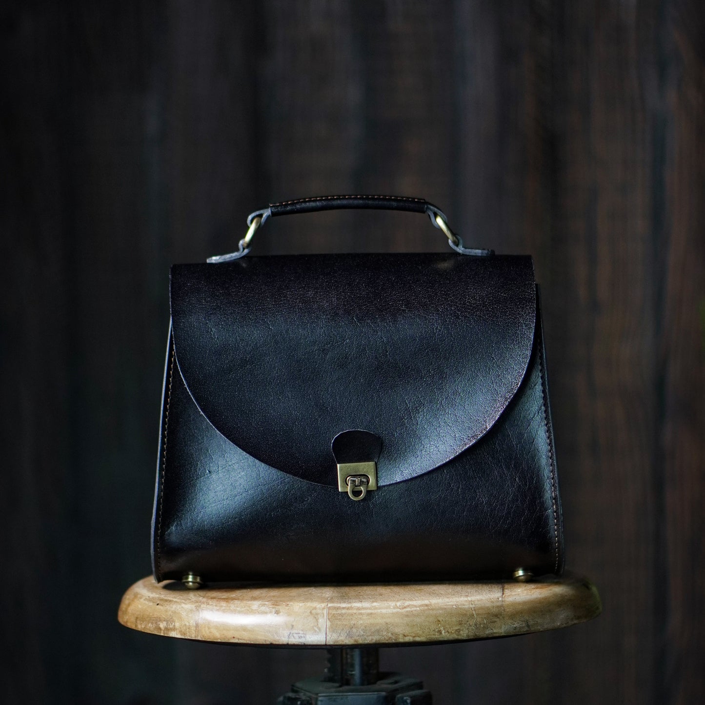 Victoria Handbag (Raven Black)