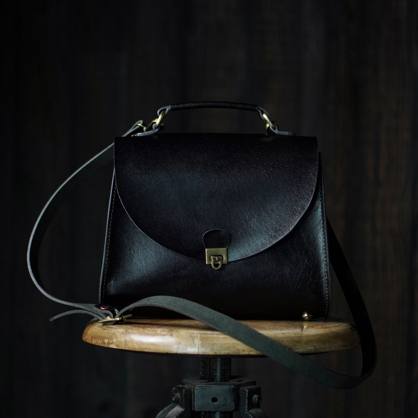 Victoria Handbag (Raven Black)