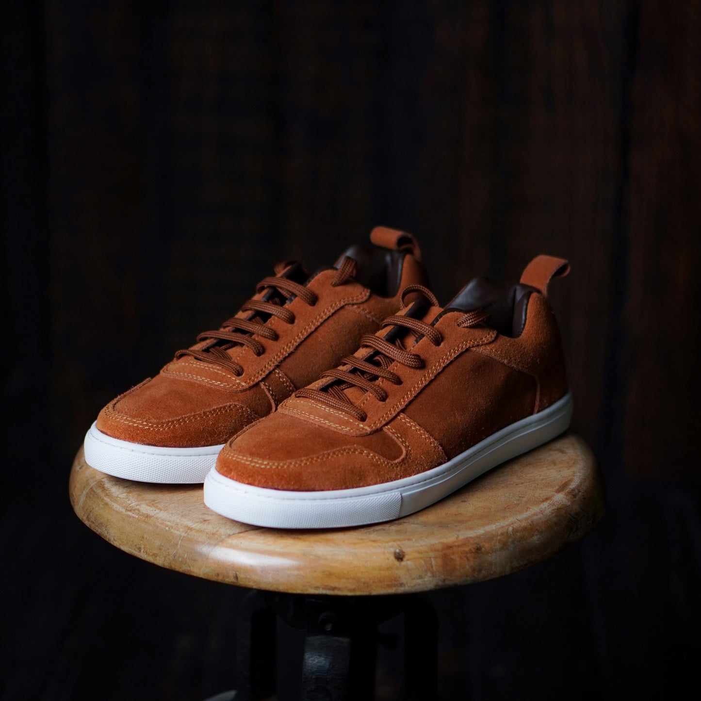 Brooklyn Low Top Sneakers Suede (Caramel Tan)