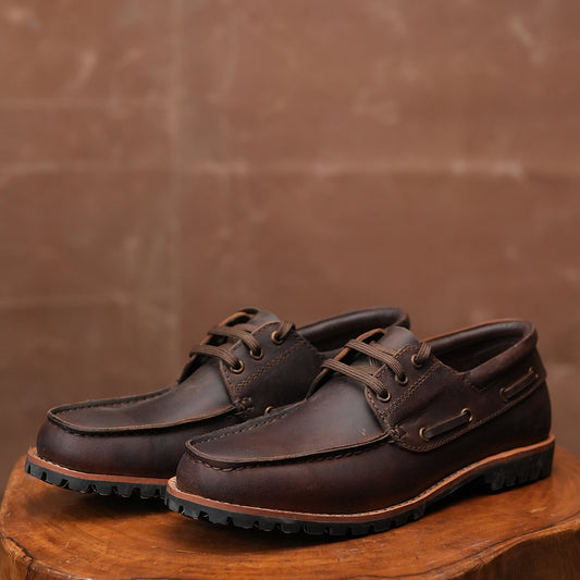 Voyager Boat Shoes ( Vintage Brown ) 231 CRS