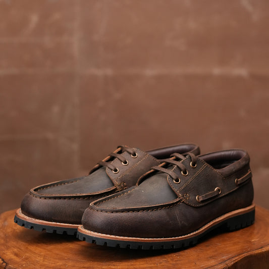 Voyager Boat Shoes ( Vintage Brown ) 234 CRS