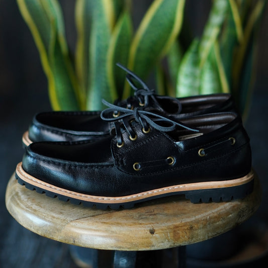 Voyager Boat Shoes (Raven Black) Goodyear Welted