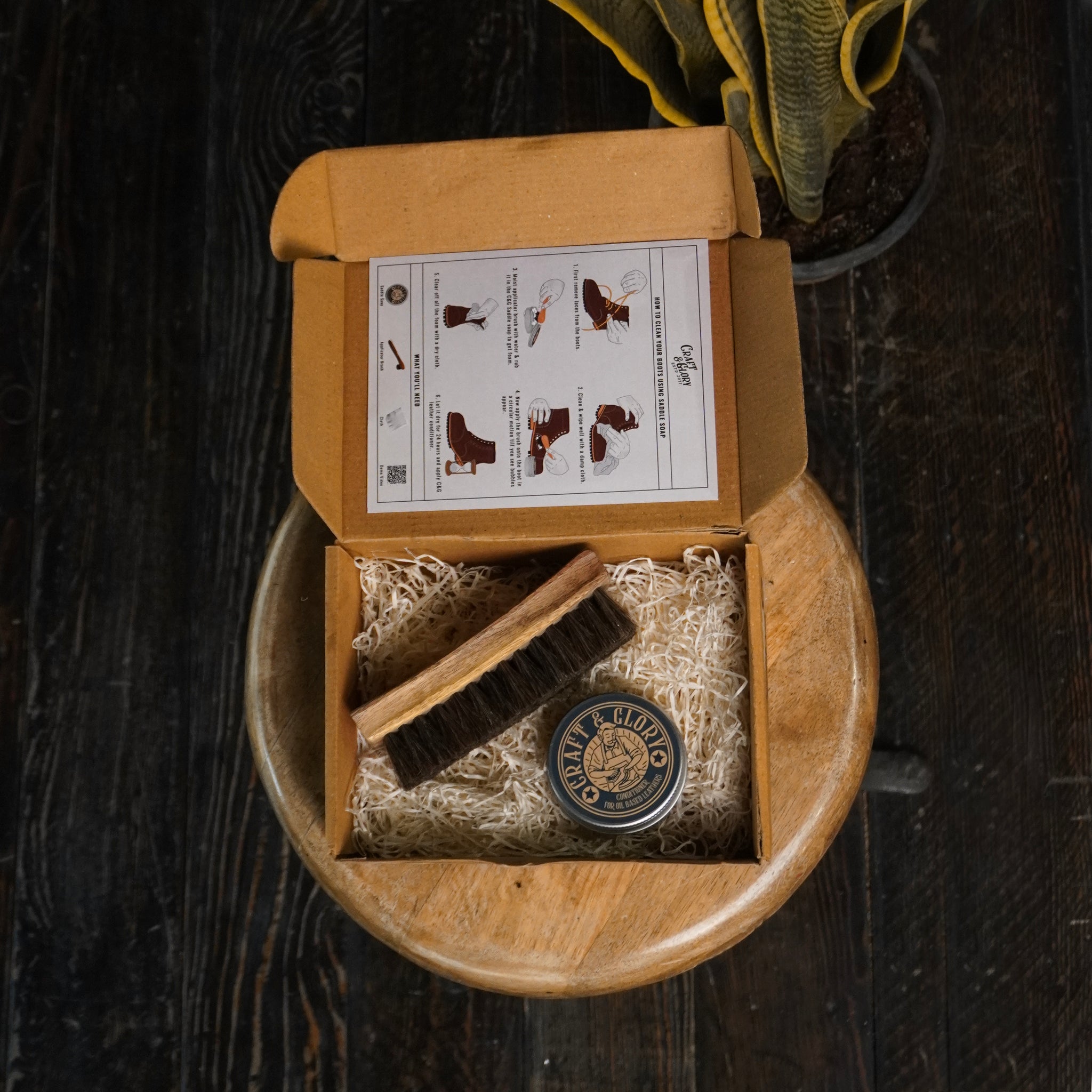 Conditioning Kit (Leather Conditioner + Horse Hair Brush) (30 Days Pre-Order)