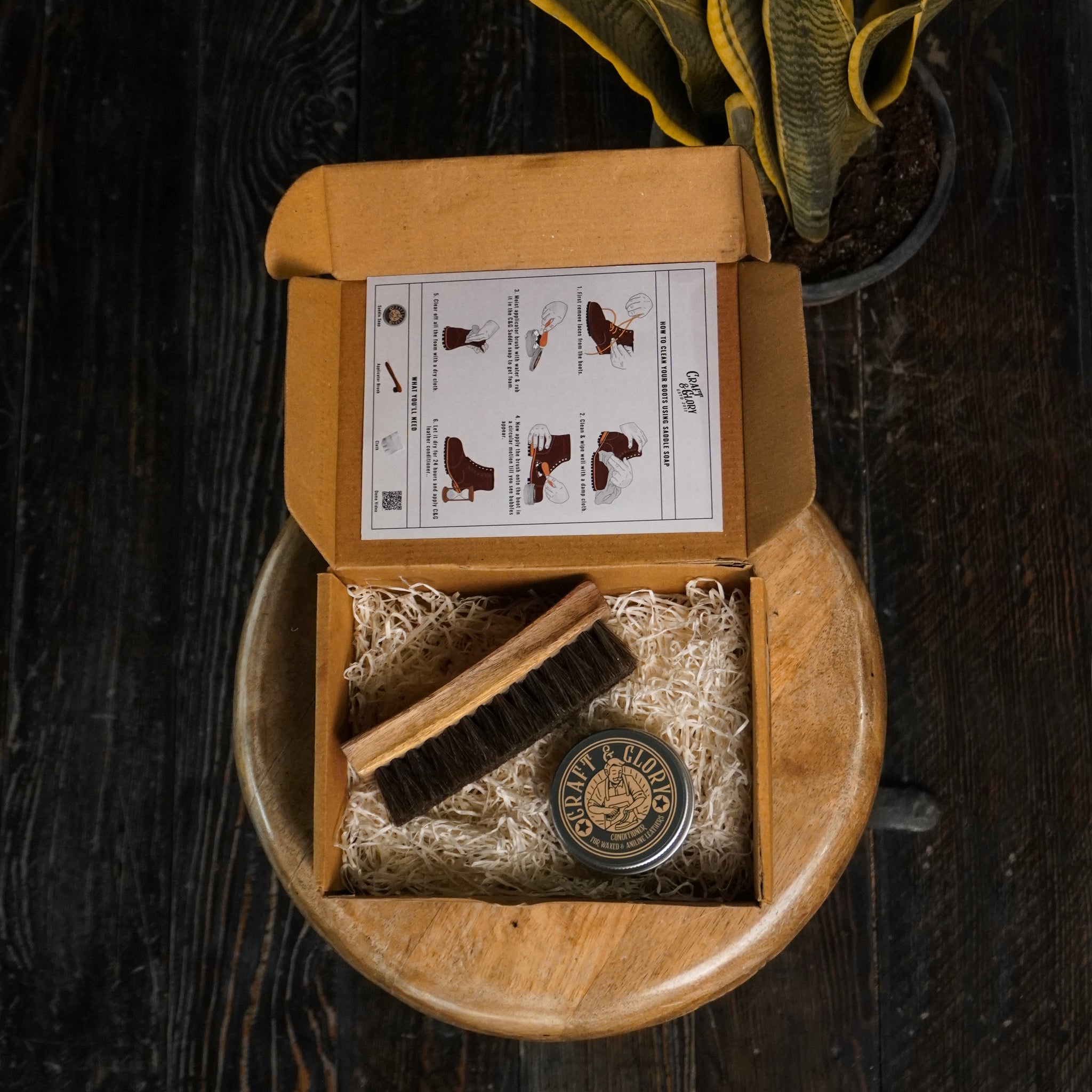 Conditioning Kit (Leather Conditioner + Horse Hair Brush) (30 Days Pre-Order)