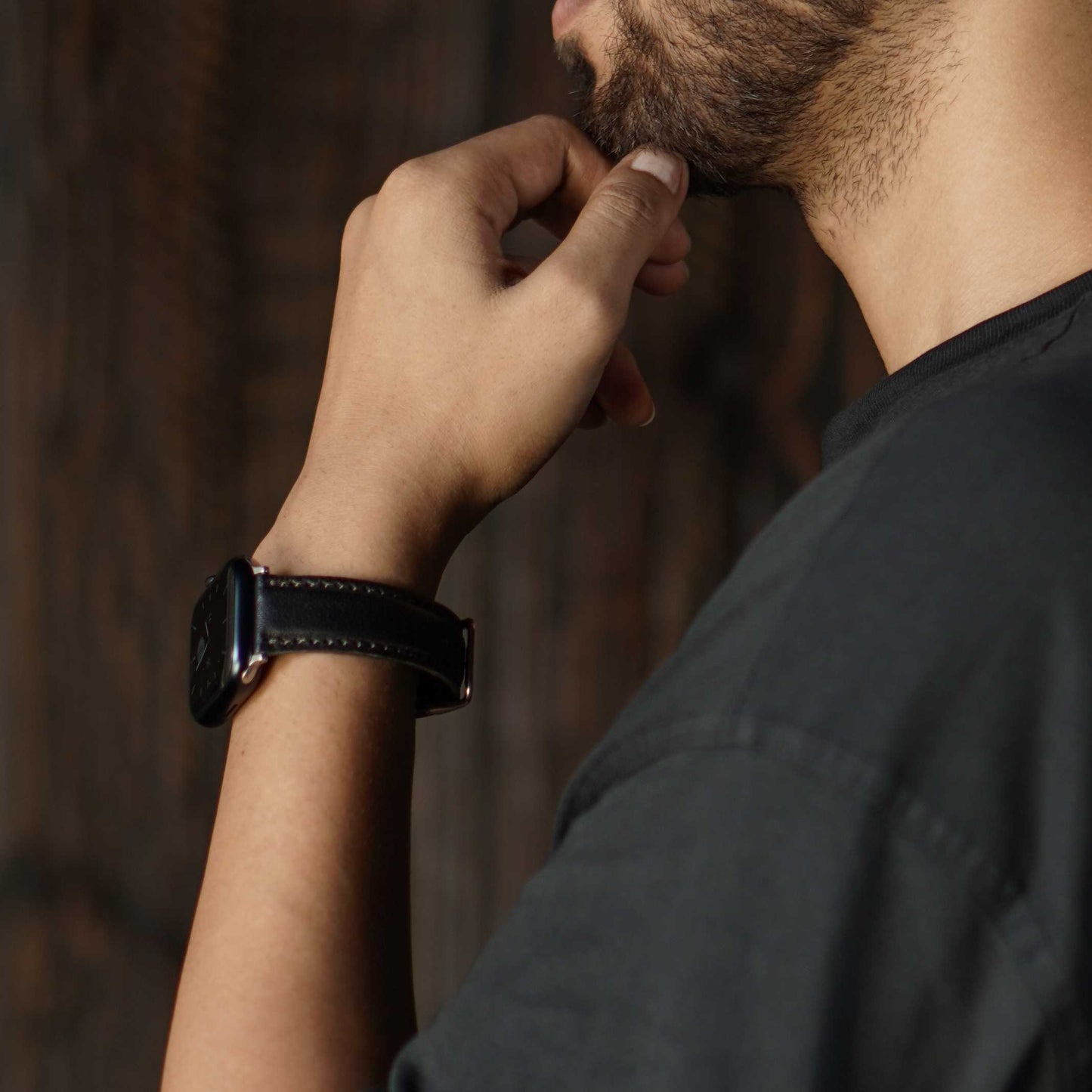 Bracelet en cuir Legacy Apple Watch (noir corbeau)