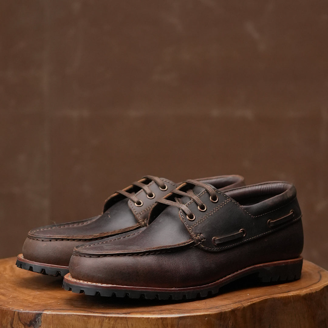 Voyager Boat Shoes ( Vintage Brown ) 315 CRS