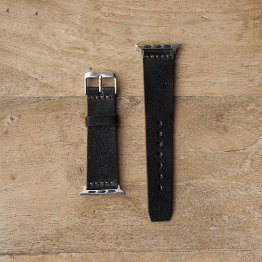 Bracelet en cuir Apple Watch minimal (noir corbeau)