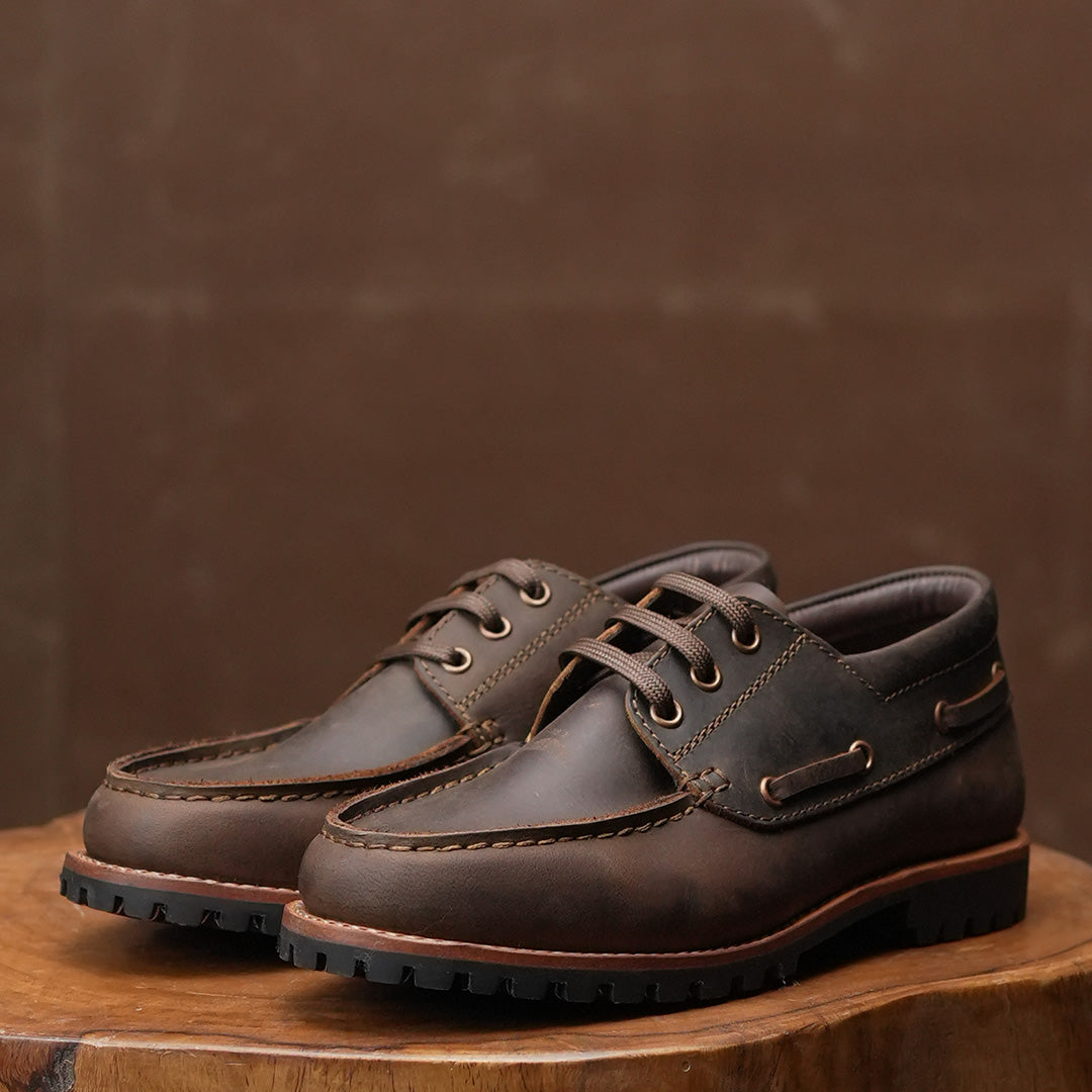 Voyager Boat Shoes ( Vintage Brown ) 336 CRS