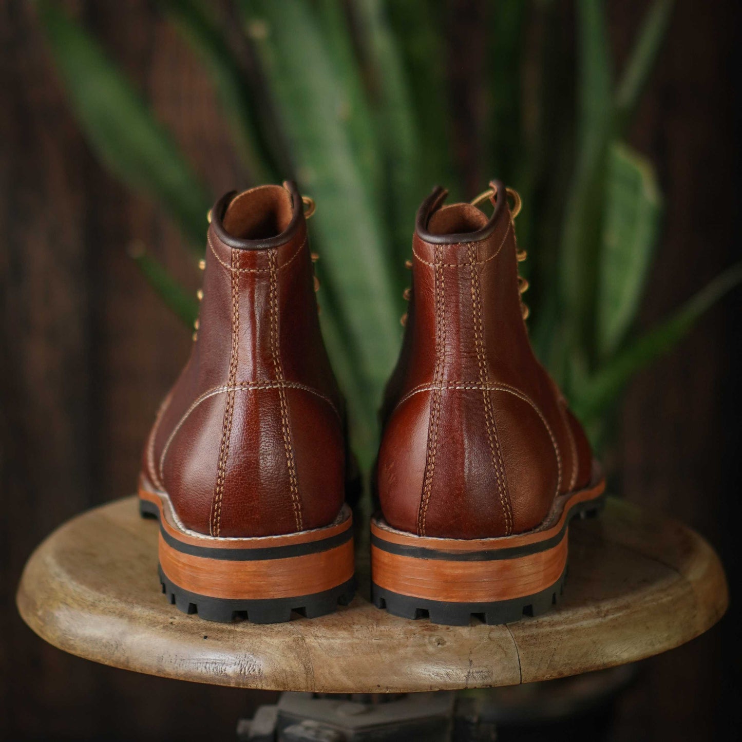 Bottes en cuir Moc-Toe Explorer (Saddle Tan) Goodyear Welted