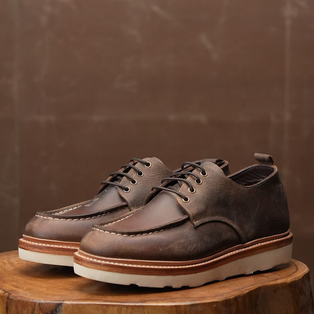 Moc Toe Shoes ( Vintage Brown ) 374 CRS