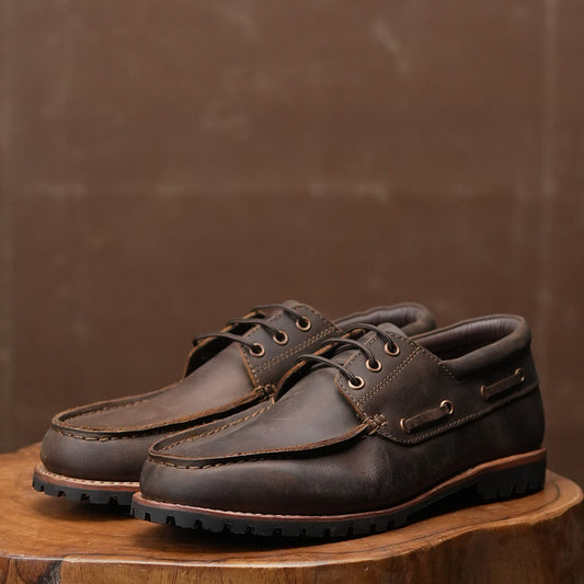 Voyager Boat Shoes ( Vintage Brown ) 398 CRS