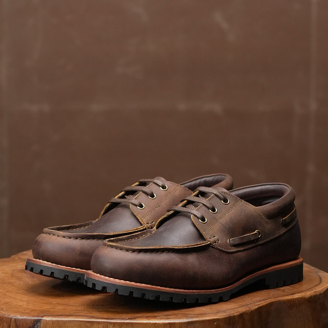Voyager Boat Shoes ( Vintage Brown ) 418 CRS