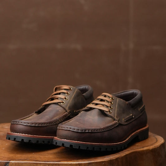 Voyager Boat Shoes ( Vintage Brown ) 477 CRS