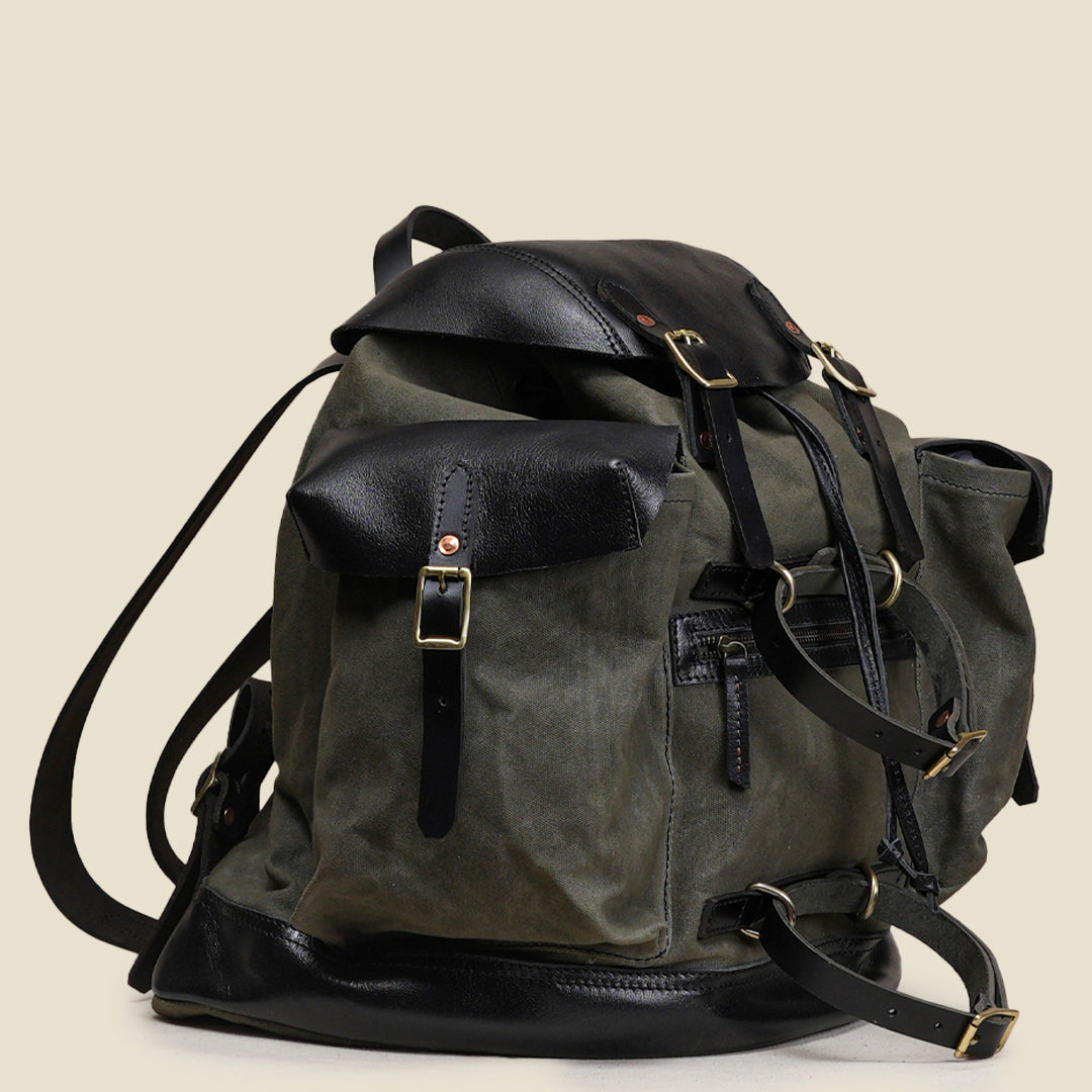 Jungle Rucksack (Forest Green x Raven Black)
