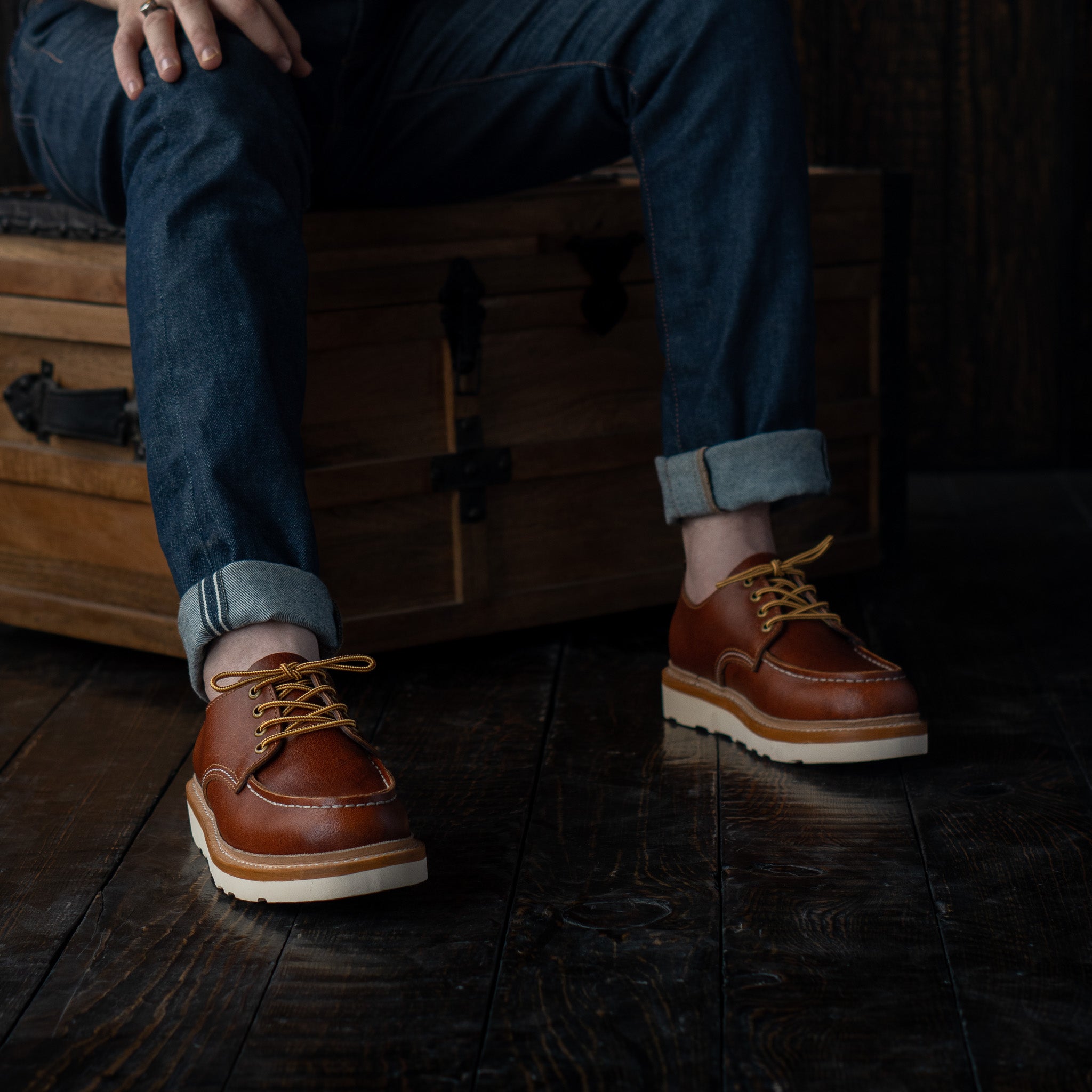 Red wing saddle leather on sale oxford