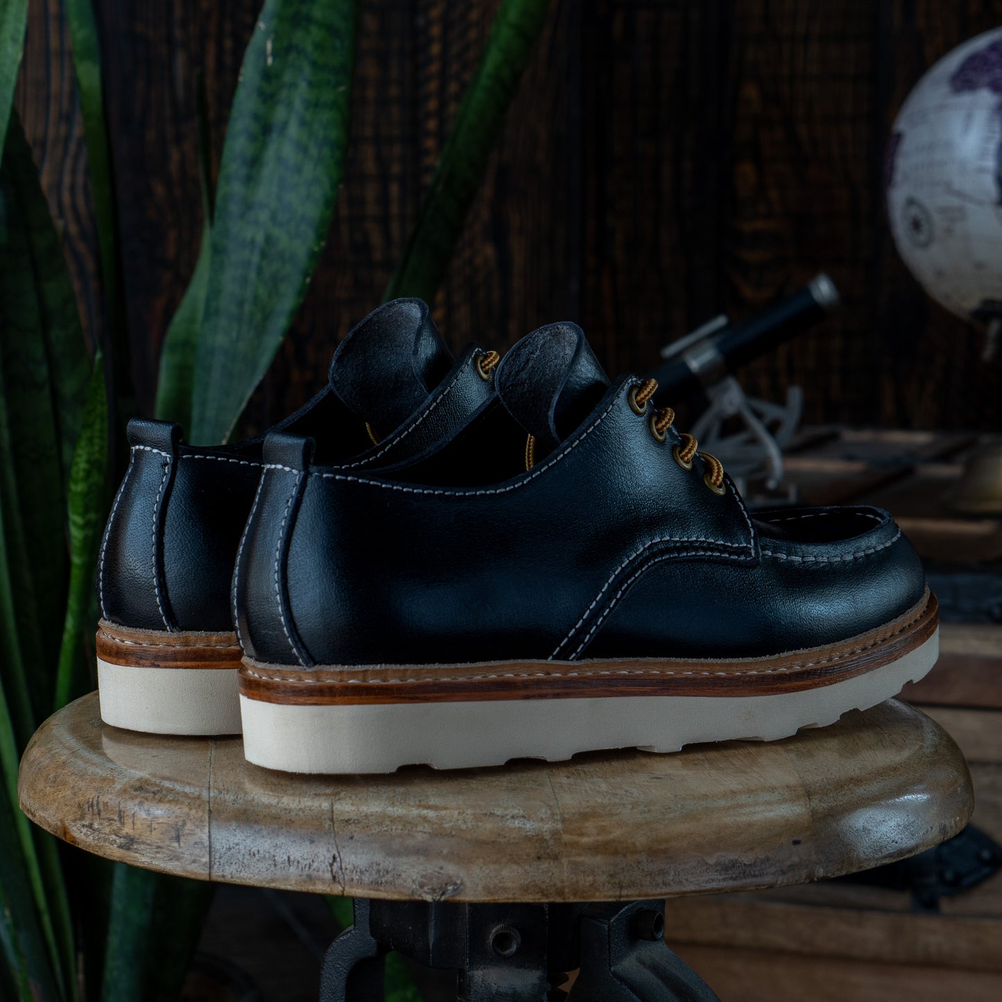 Chaussures Moc-Toe (Raven Black) Goodyear Welted